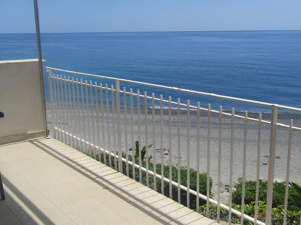 Appartamento Mare Mare Forza d'Agro Exterior photo